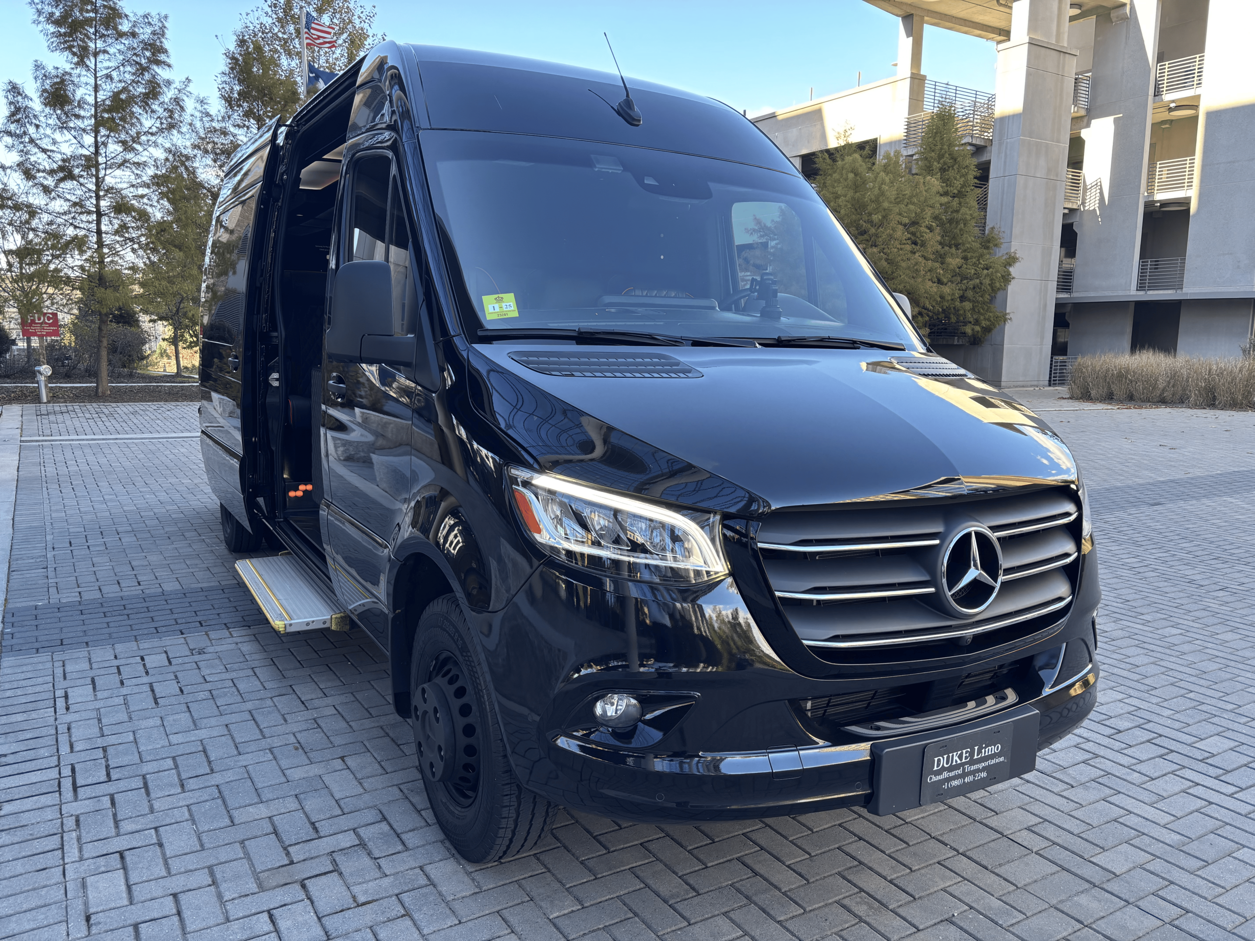 Duke%20Limo